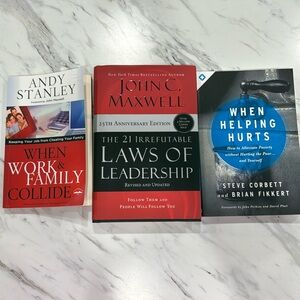 Set of 3 Leadership/Self-Improvement Books.